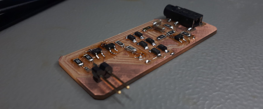 No gain control, amplifier gain of 3.